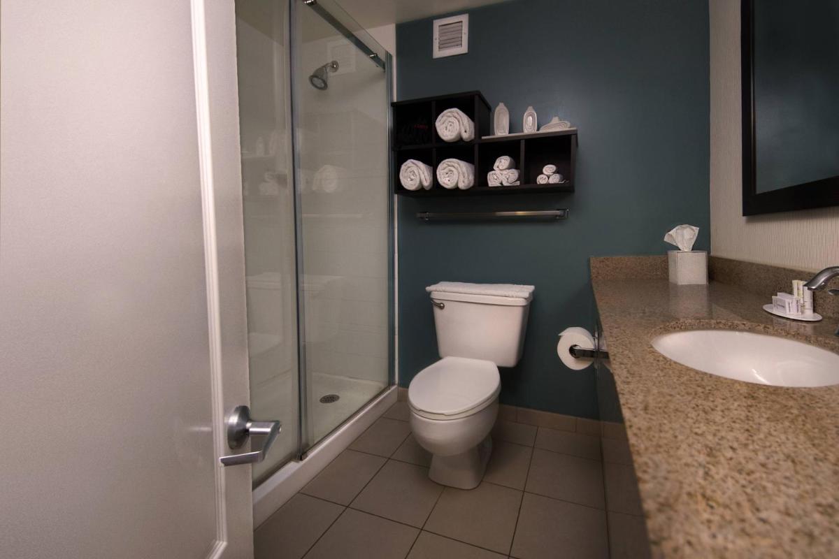 Courtyard by Marriott Riverfront New Bern - Housity