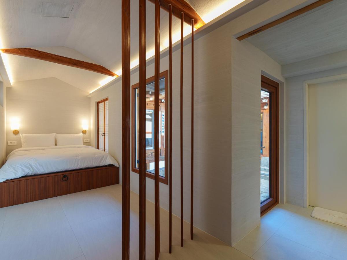 Bukchon Hanok - 'Yul Jae' The access code is sent by message - Housity