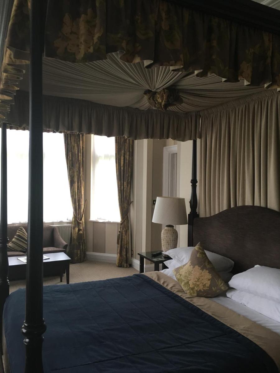 The Welcombe Golf & Spa Hotel - Housity
