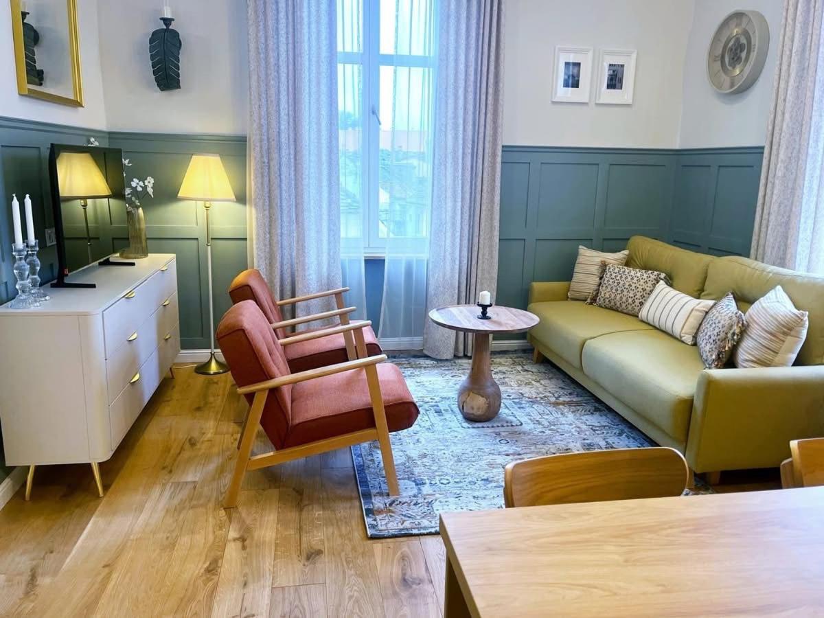 Zur Linde - Housity
