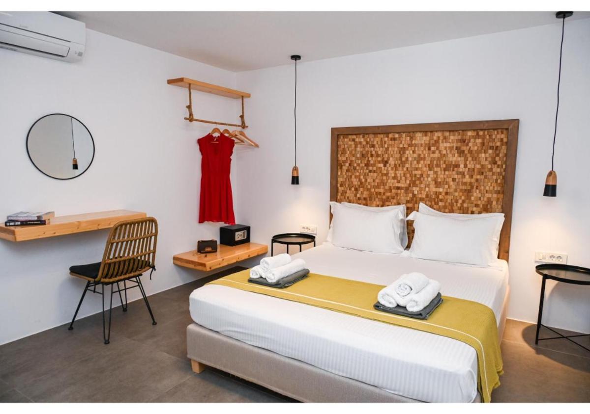 Pasithea Deluxe - Housity