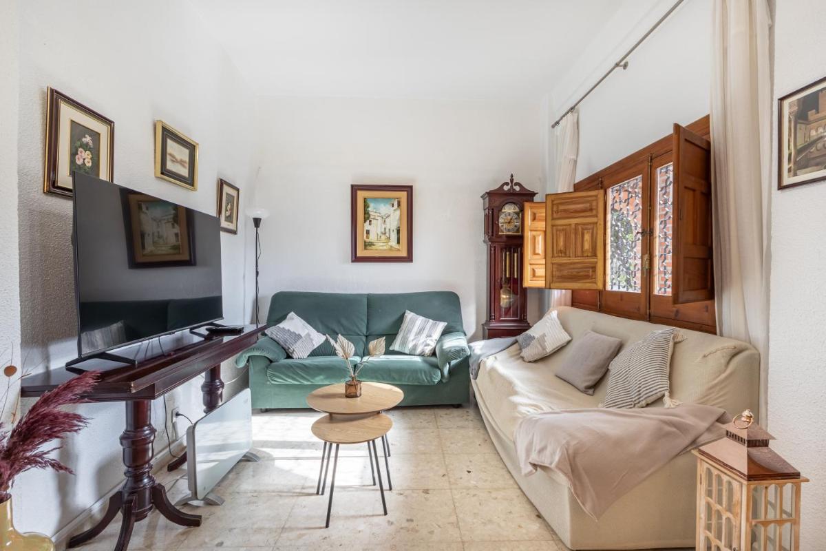 Carmen de la Sultana - free parking - Housity