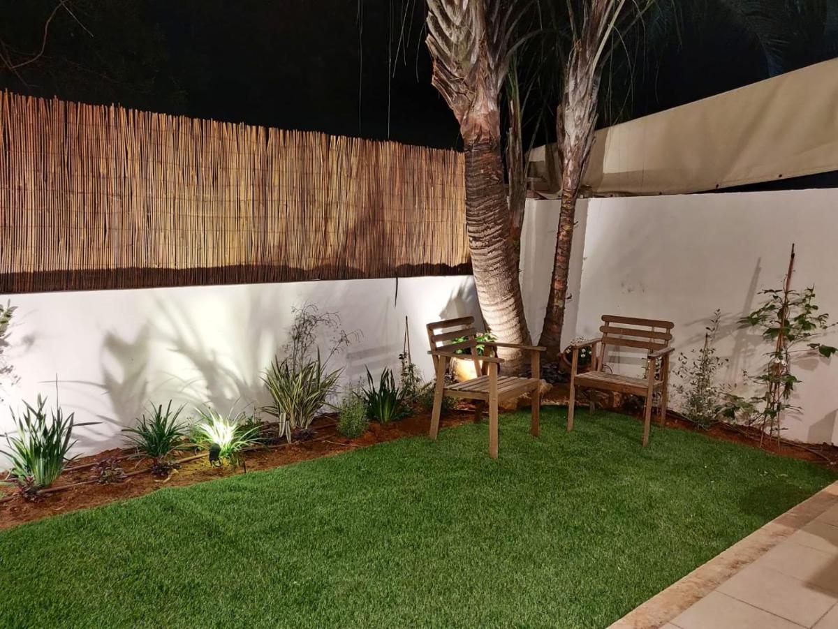 Garden House By IsrApart - Housity