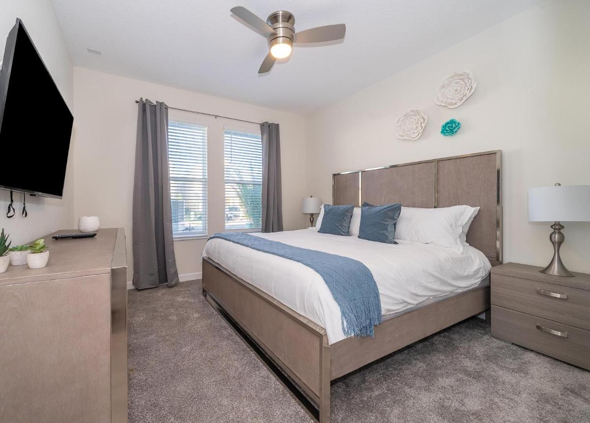 2733RR VILLA 6 BED/5 BA (SANITIZED) - Housity