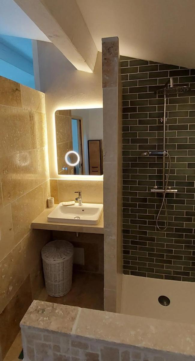 Studio charmant avec piscine partagee a Draguignan 42 m² - Housity