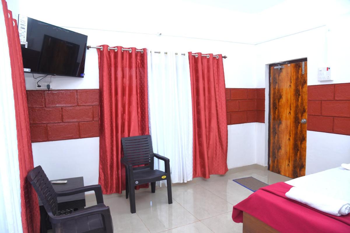 The Golden Leaf Farm - Housity