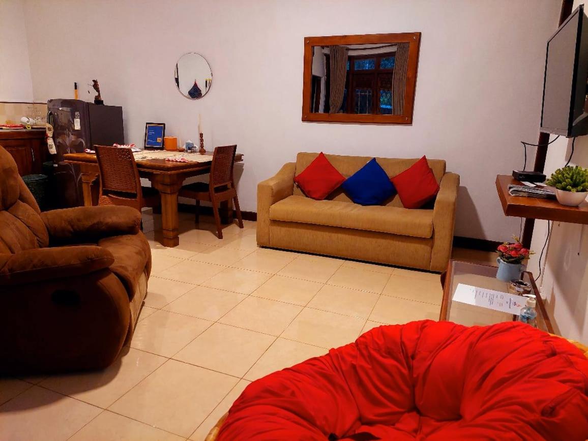 Golden Villa Kandy - 