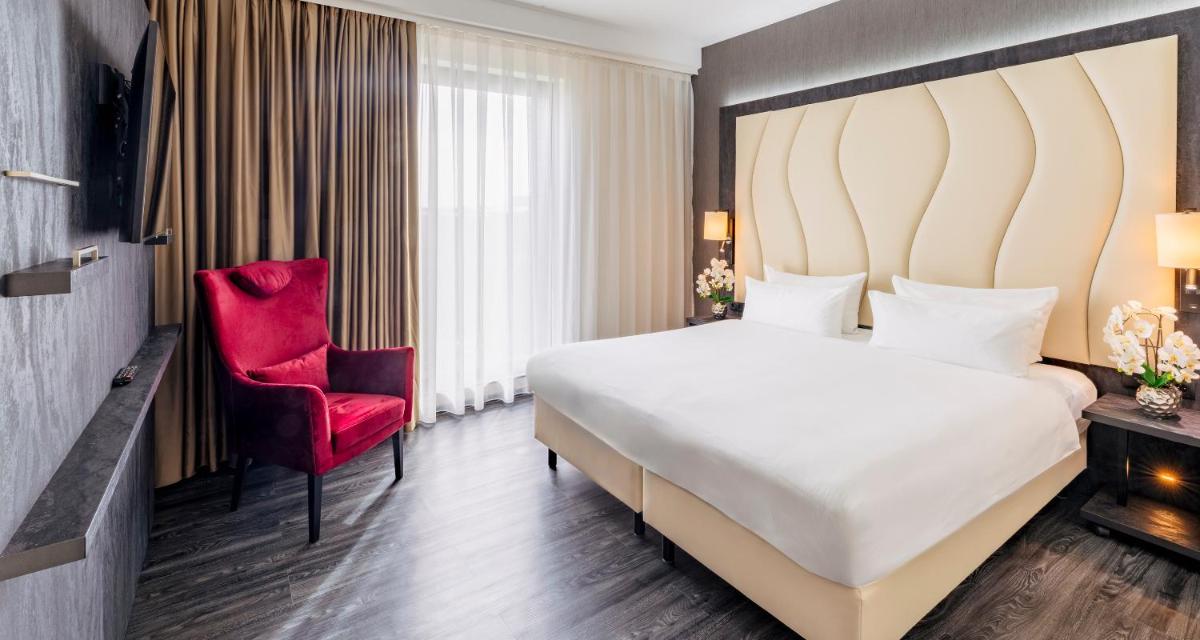 PLAZA Premium Grand Winston - Housity