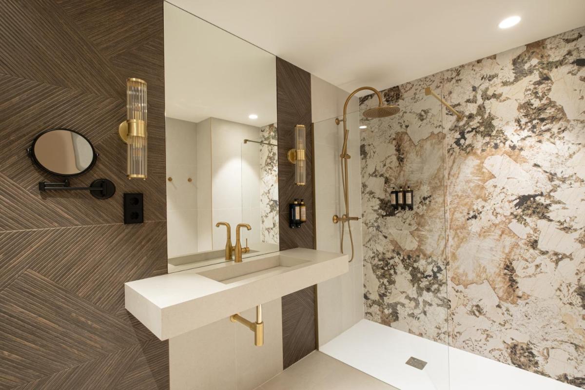 Un baño de Eurostars Royal Tanau