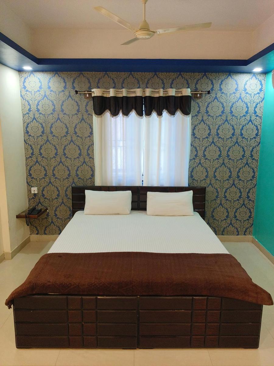 Adyah Comforts - Housity
