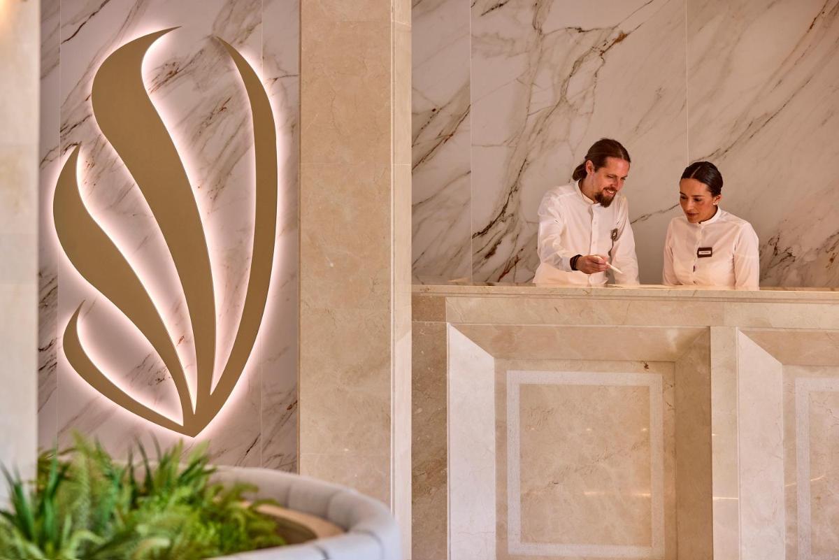 Clientes alojados en Universal Grand León & Spa
