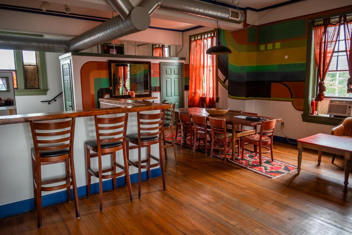 Michie Hostel - Housity