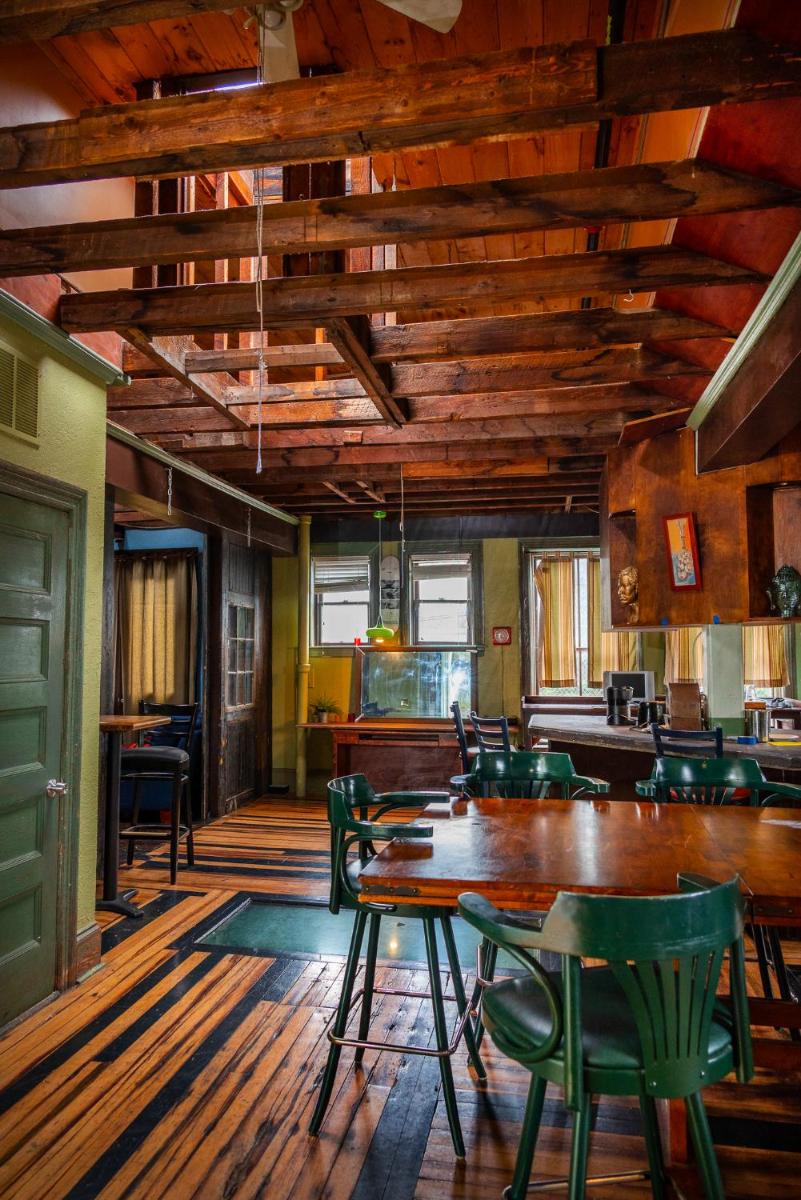 Michie Hostel - Housity