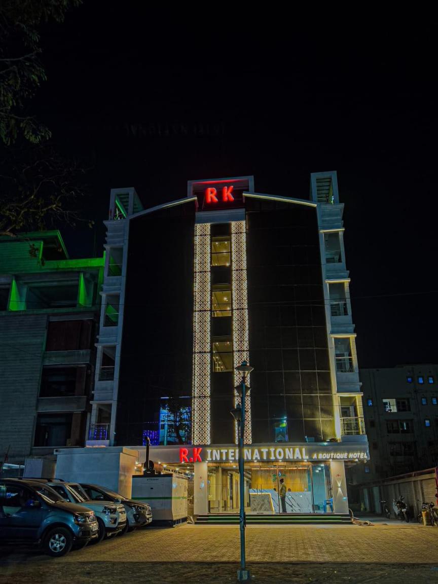 Hotel RK International - Housity