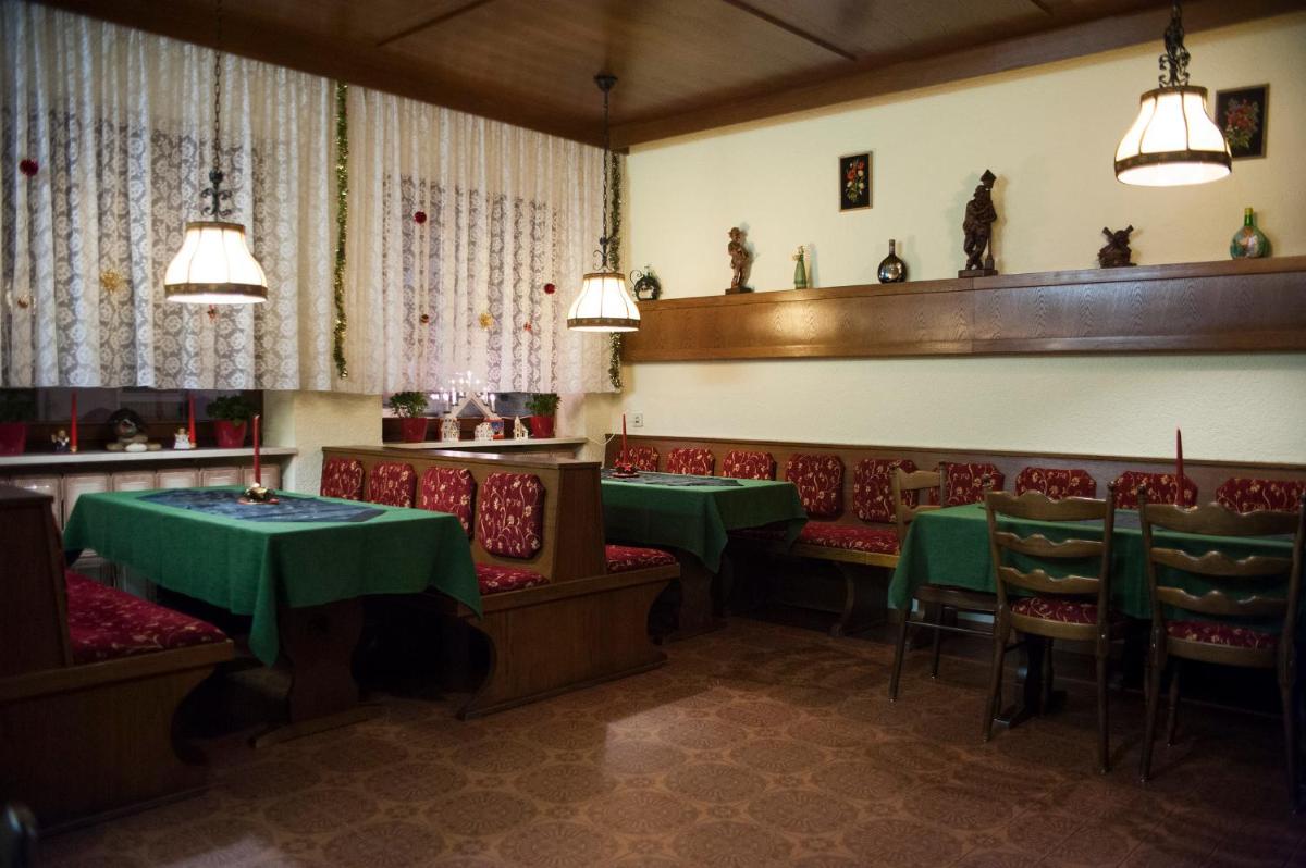 Pottensteiner Stuben Pension Gasthof - Housity