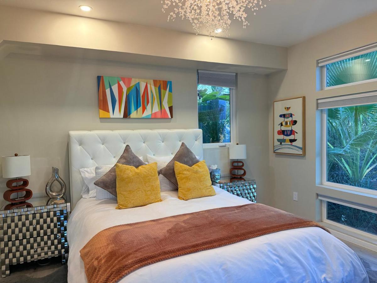 Stylish Suite with Views - Perfect Base for SF & Wine Country Adventures - Housity