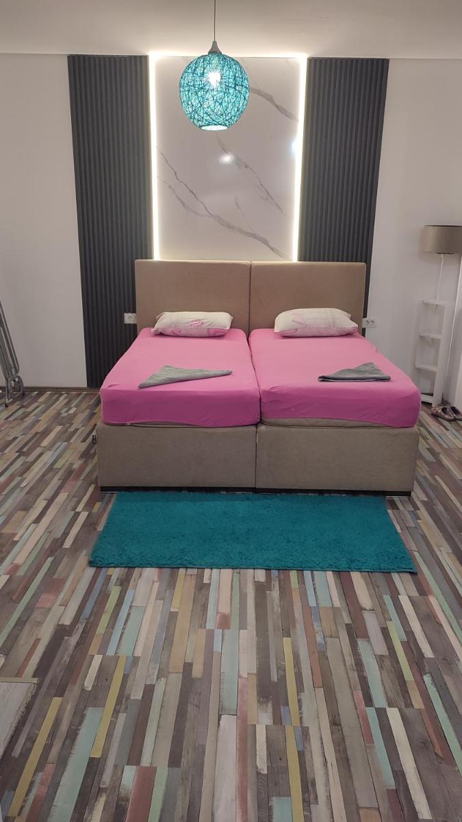 V&J apartments - Housity