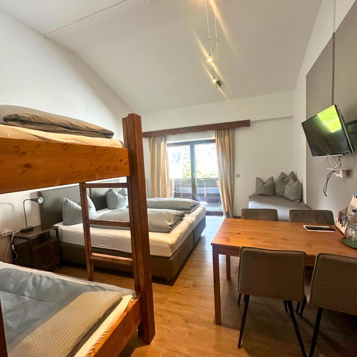 Pension Almhof Baumgarten - Housity