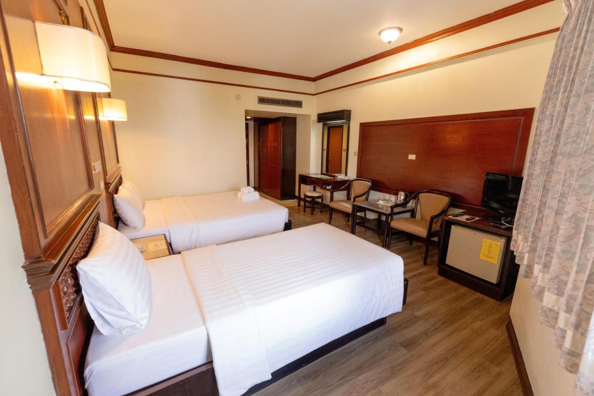 MIDO Hotel - Housity