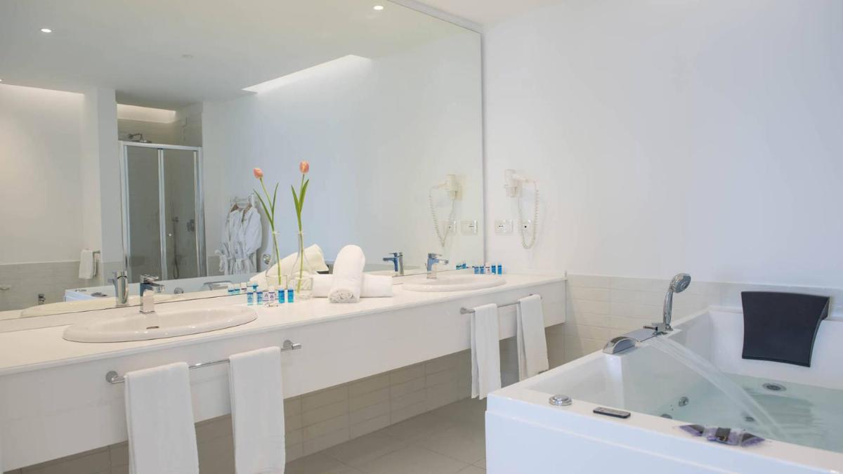 Hotel Miramare Stabia - Housity