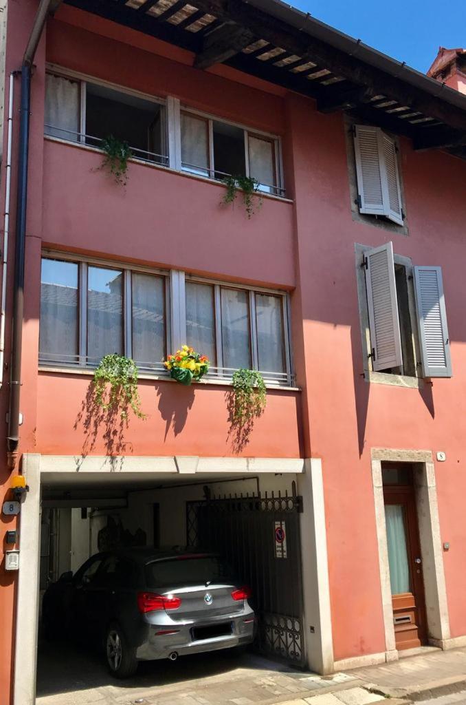 Che piacere! Udine in centro col posto auto - Hizvo
