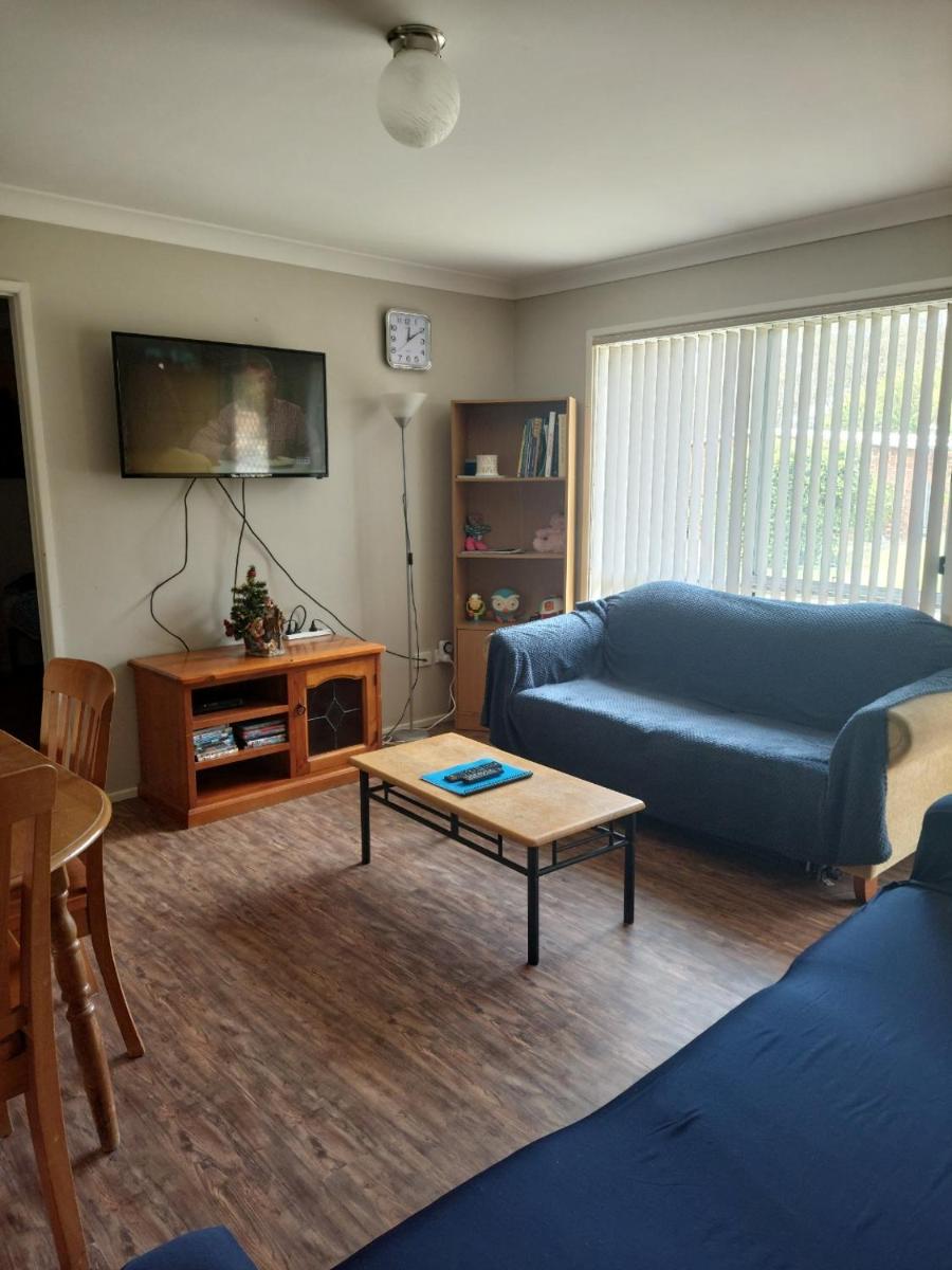 Grey Pebbles - Housity