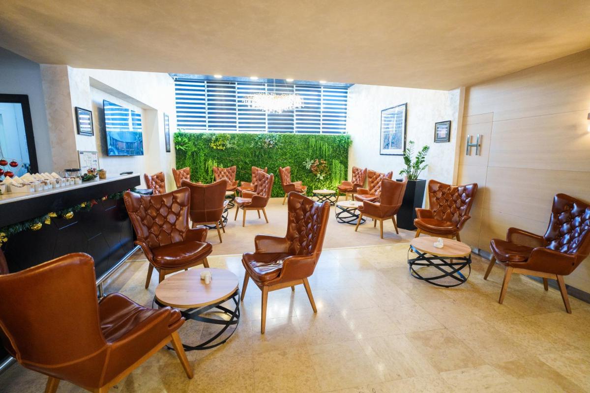 Hotel Monogram Park - Housity