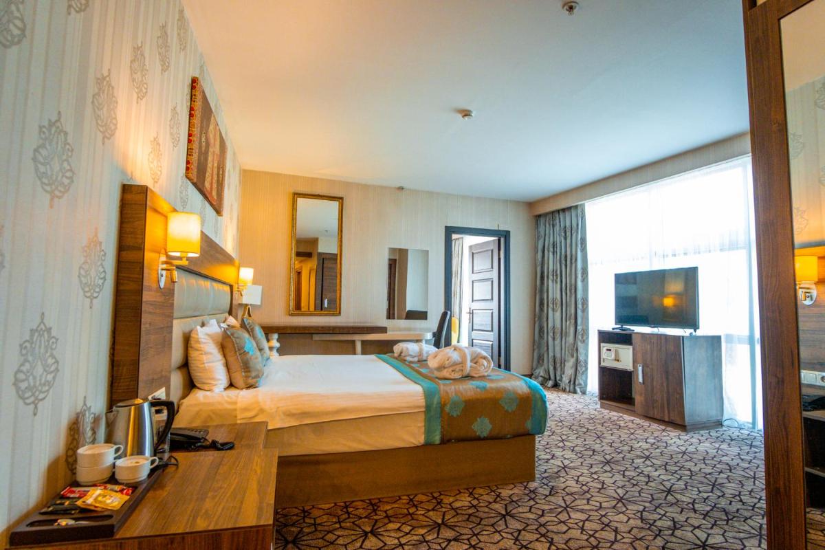 Royal Hotel Inegol - Housity