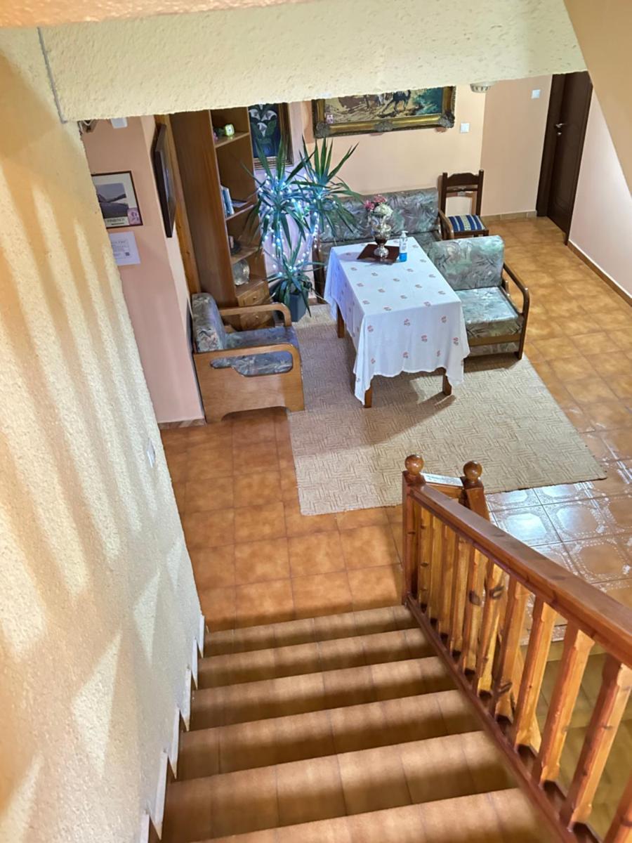 Hotel Aoos - Housity