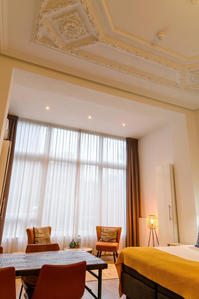 Hotel Oranjestaete - Housity