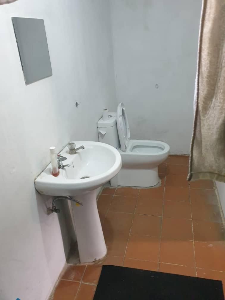 Lusaka Backpackers - Housity