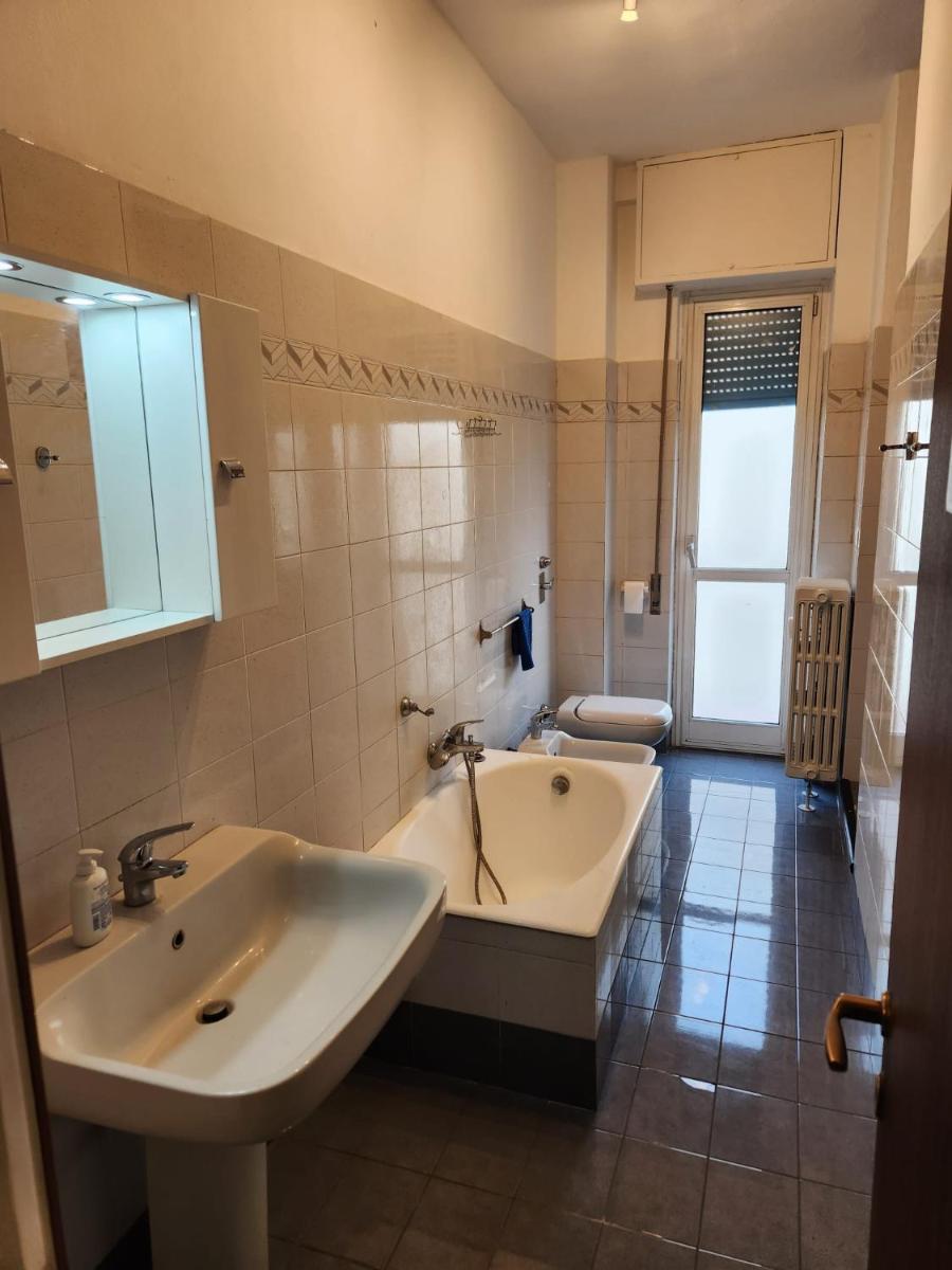 Guesthouse - Metro M1 Sesto Rondò - Housity