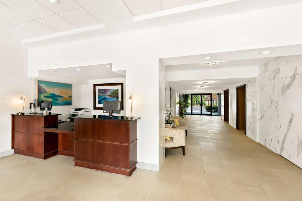 The Plaza On The Pike Hotel Atlantic City West by OYO - Housity
