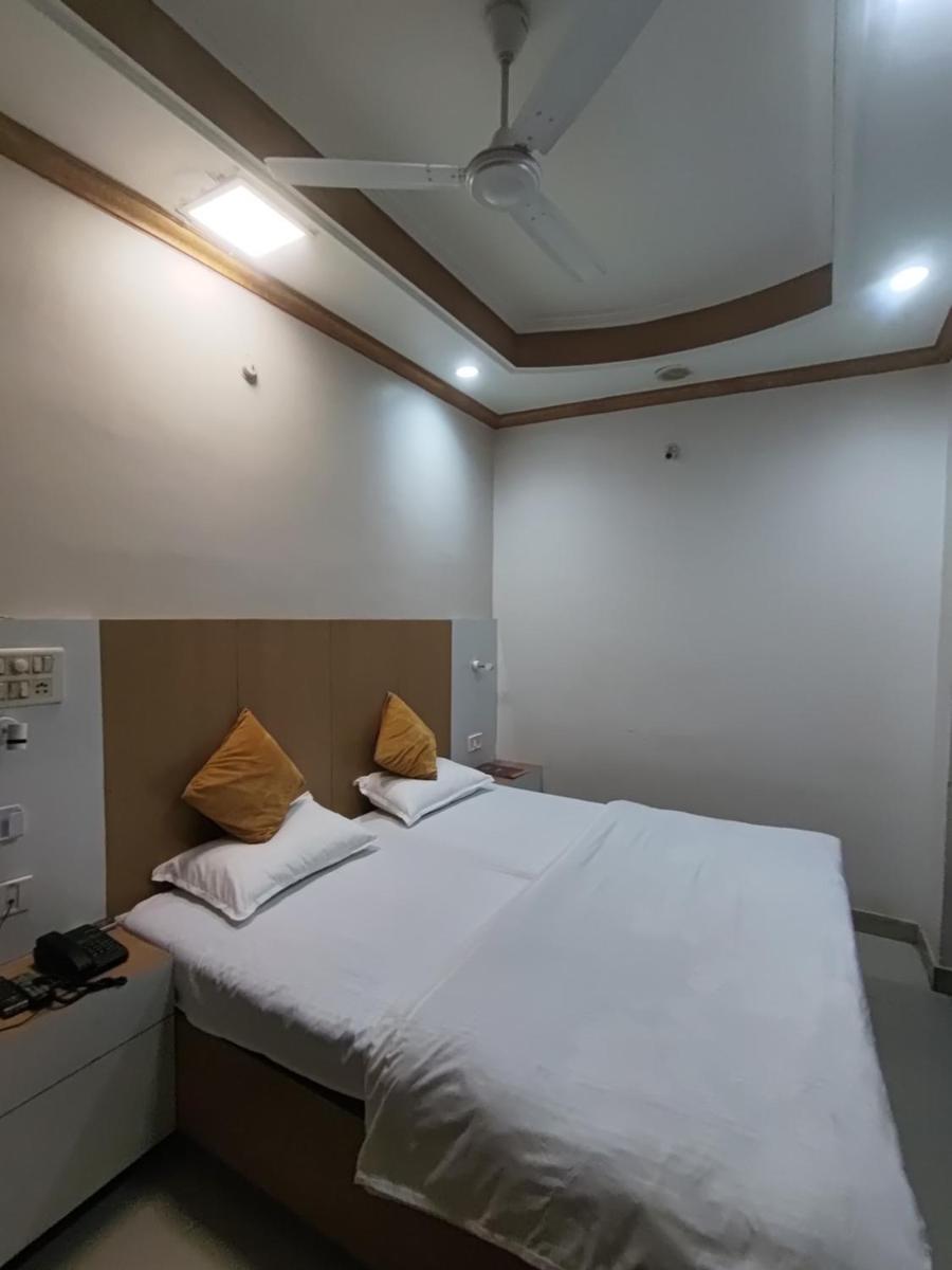 Hotal Balaji - Housity