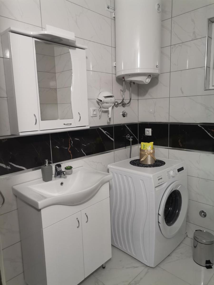 Apartmani NECA Zlatar - Housity