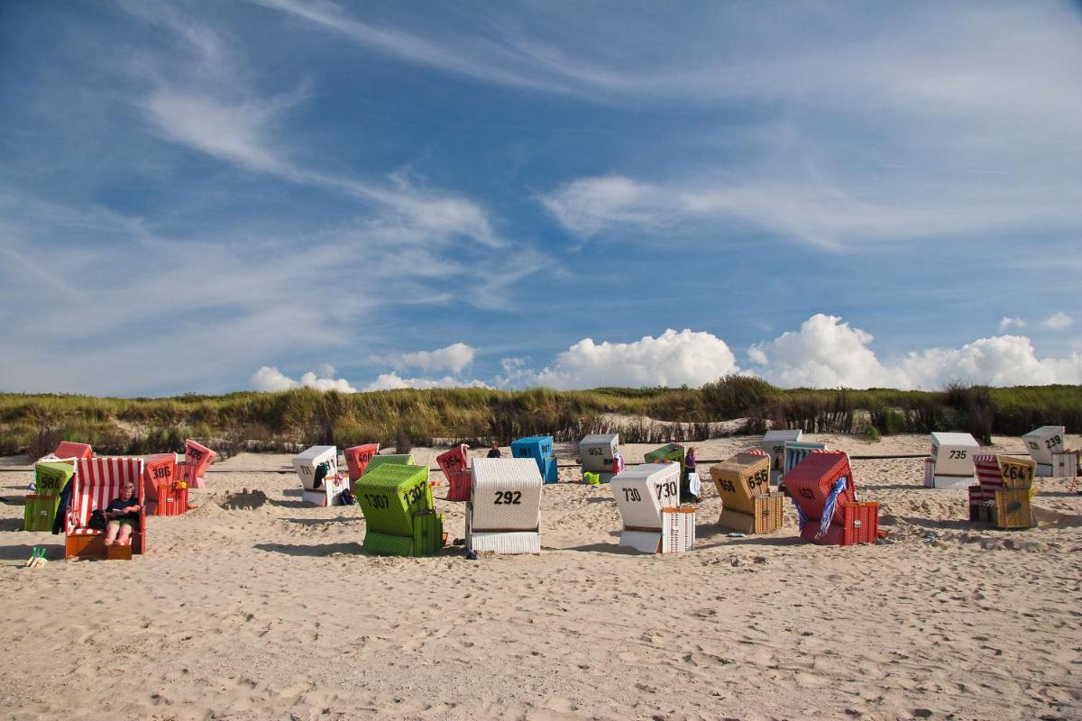 Strandhotel Achtert Diek - Housity