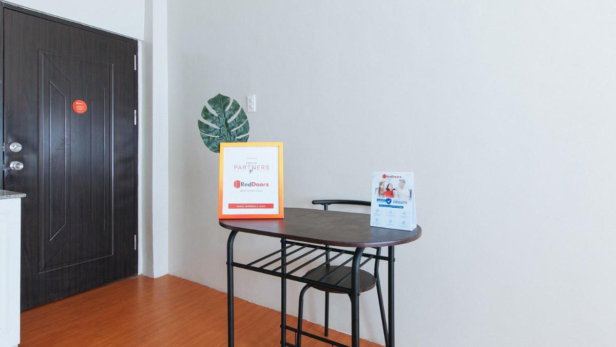 MBU Suites Bed n Breakfast RedPartner - Housity