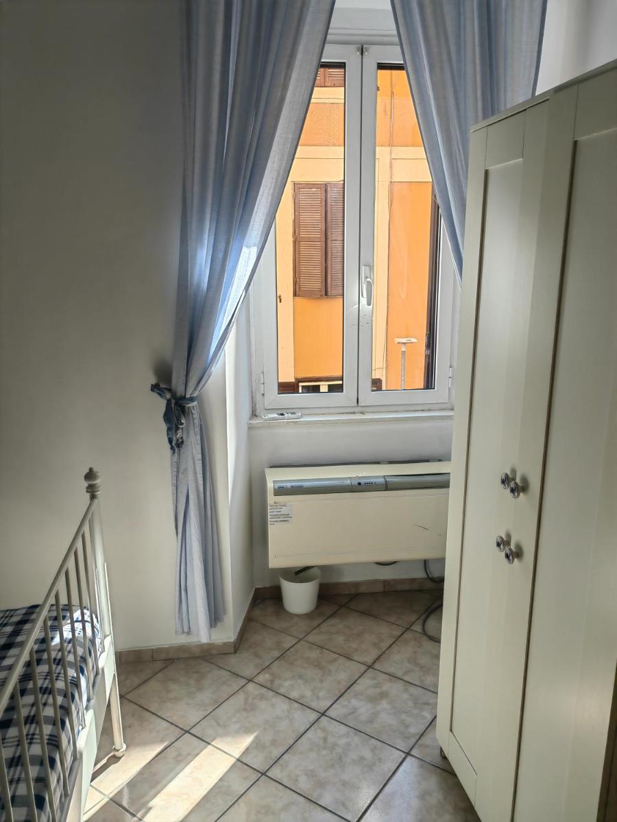Roman Holidays - Housity