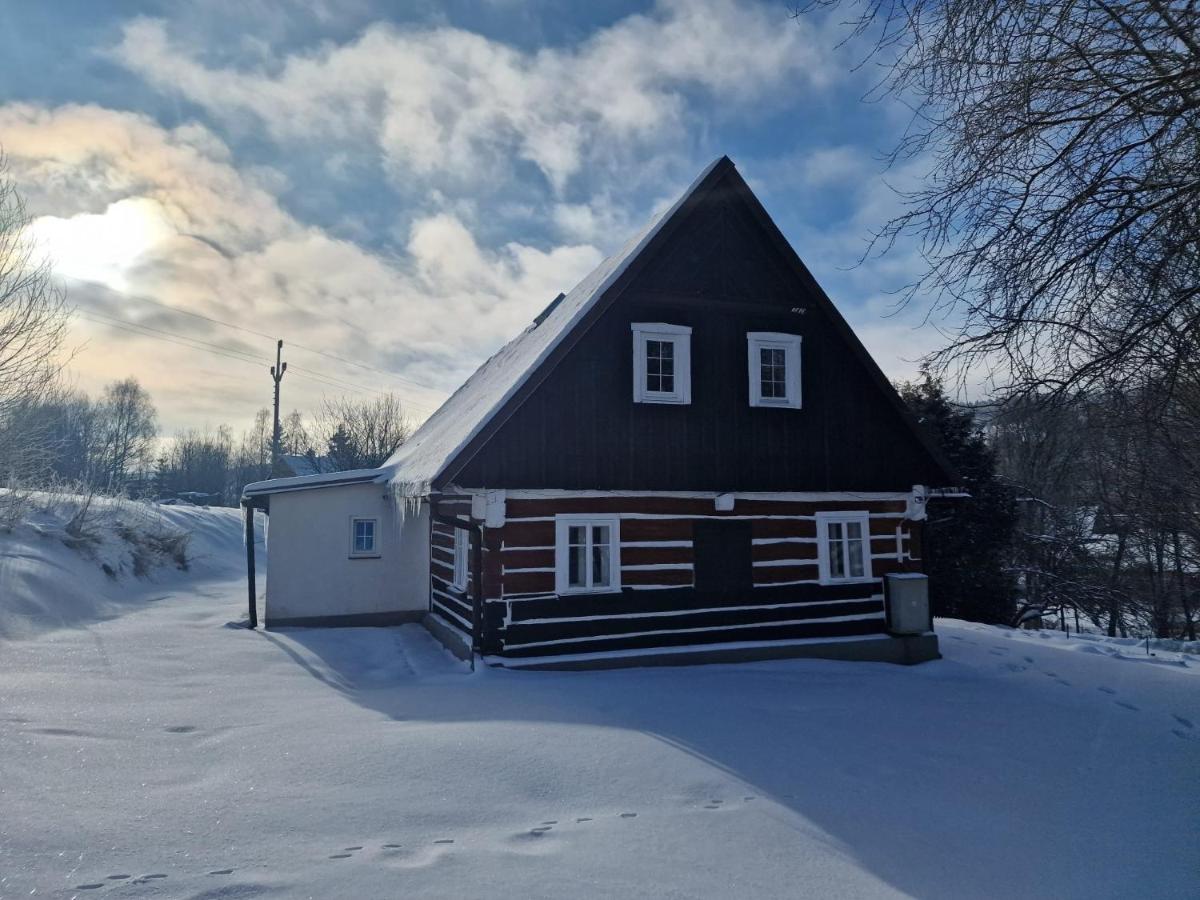 Roubenka Krkonoše - Adršpach - Housity
