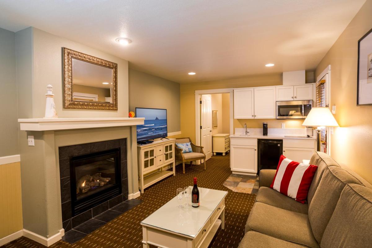 Lighthouse Inn - Housity