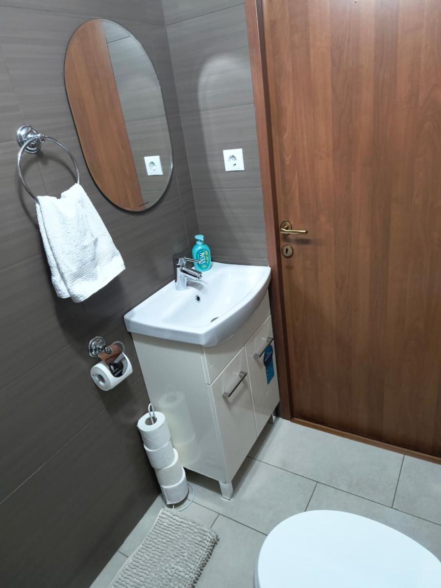 Apartament central Adis - Housity