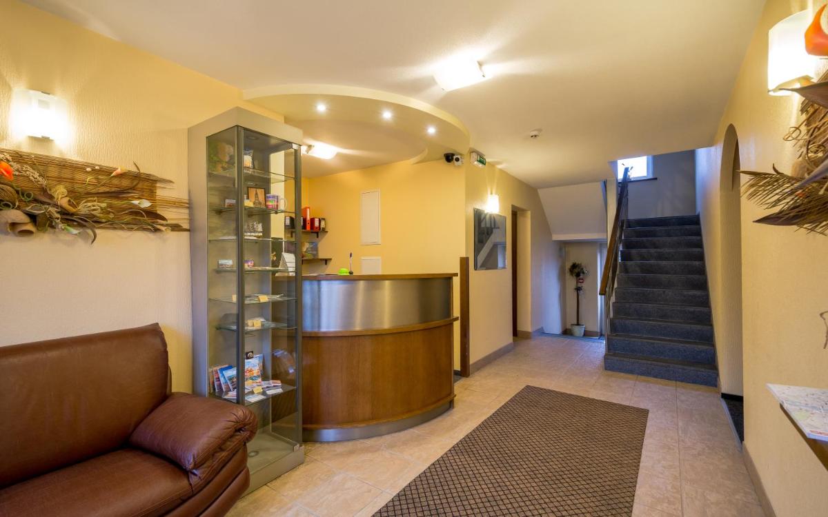 Hotel Linda - Helvita - Housity