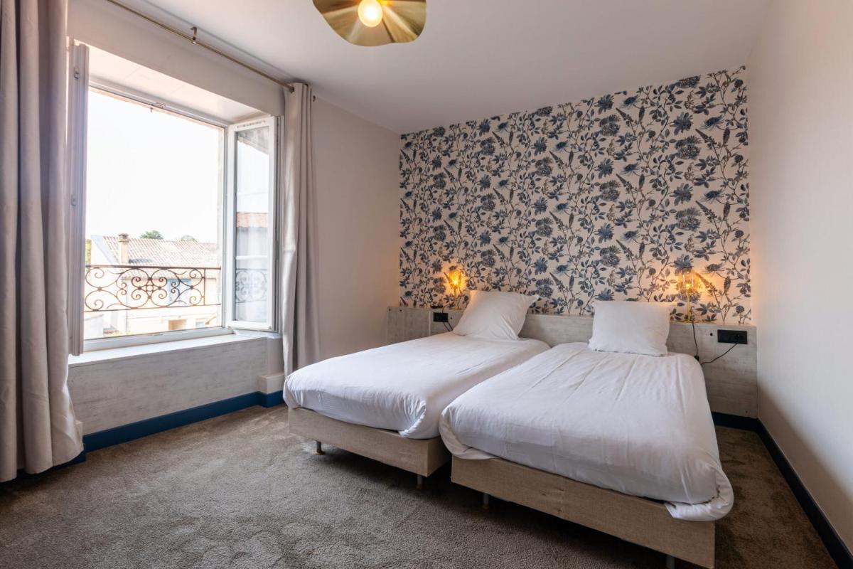 Hôtel Le Cheval Blanc - Housity