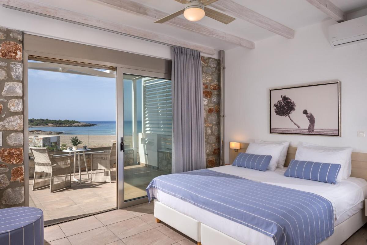 Cedar Bay Beachside Villas - Housity