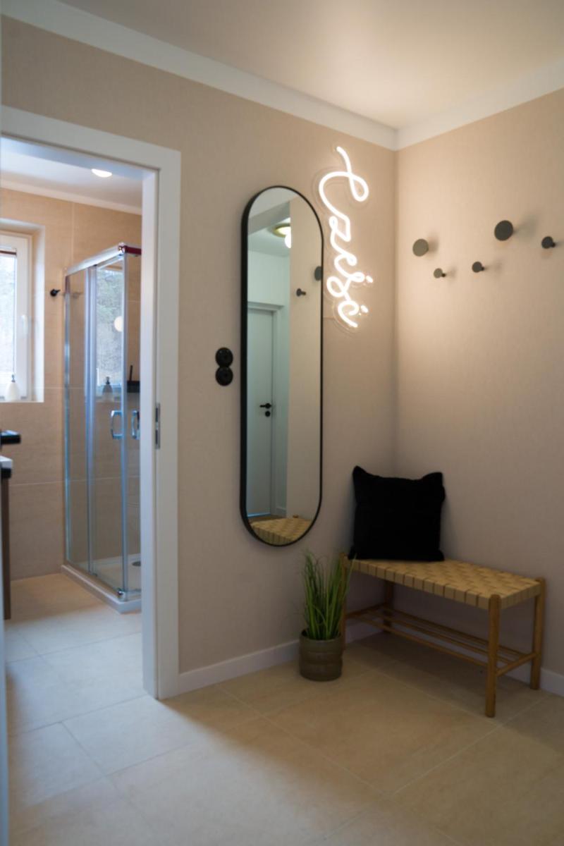 Villa Turris Apartamenty przy Muszyńskim Zamku - Housity