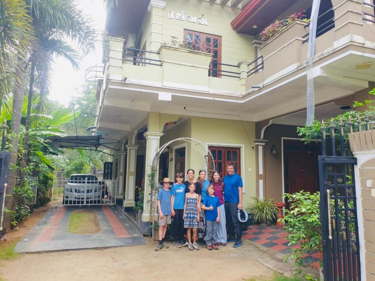 Rajeevan Garden Guest House - Housity