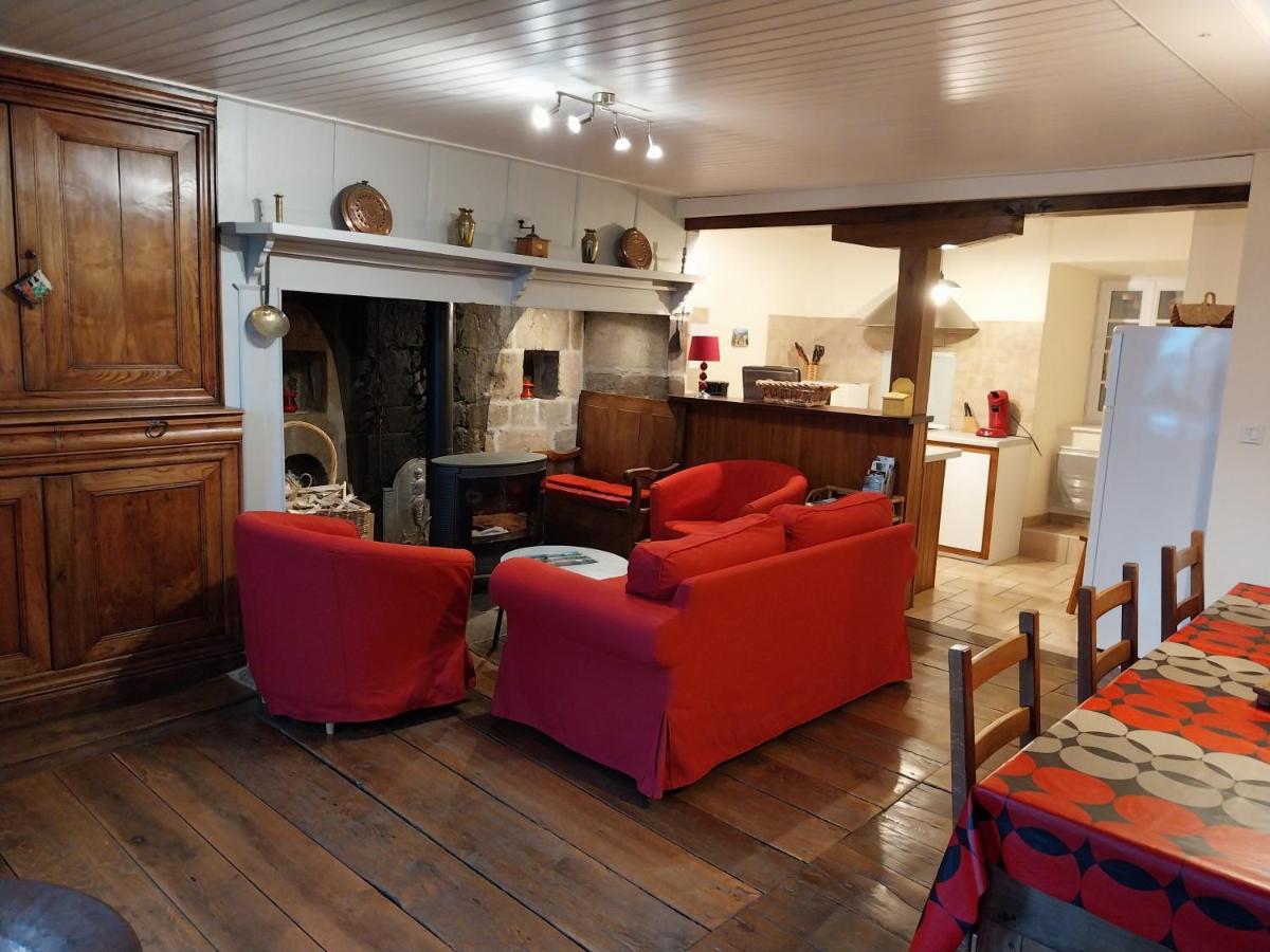 Gîte du Bosquet Pays de Salers Cantal - Housity