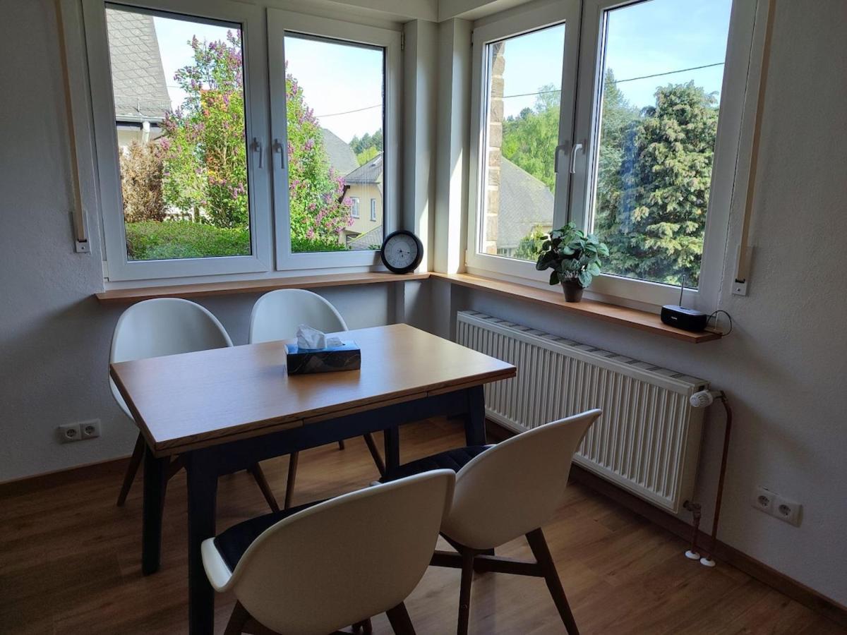 Ferienhaus Änni Kempenich - Housity