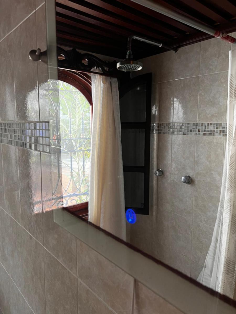 River Blue Hotel - Housity