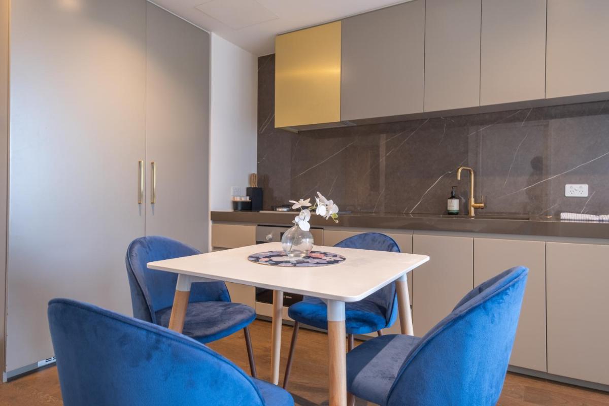 Relaxed 1br1ba City View Apt Wifi In Cbd - Housity